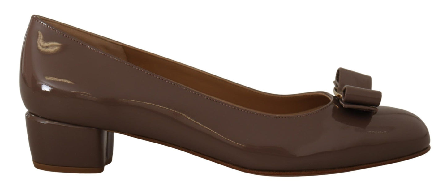 Salvatore Ferragamo Elegant Caraway Brown Pumps with Vara Bow